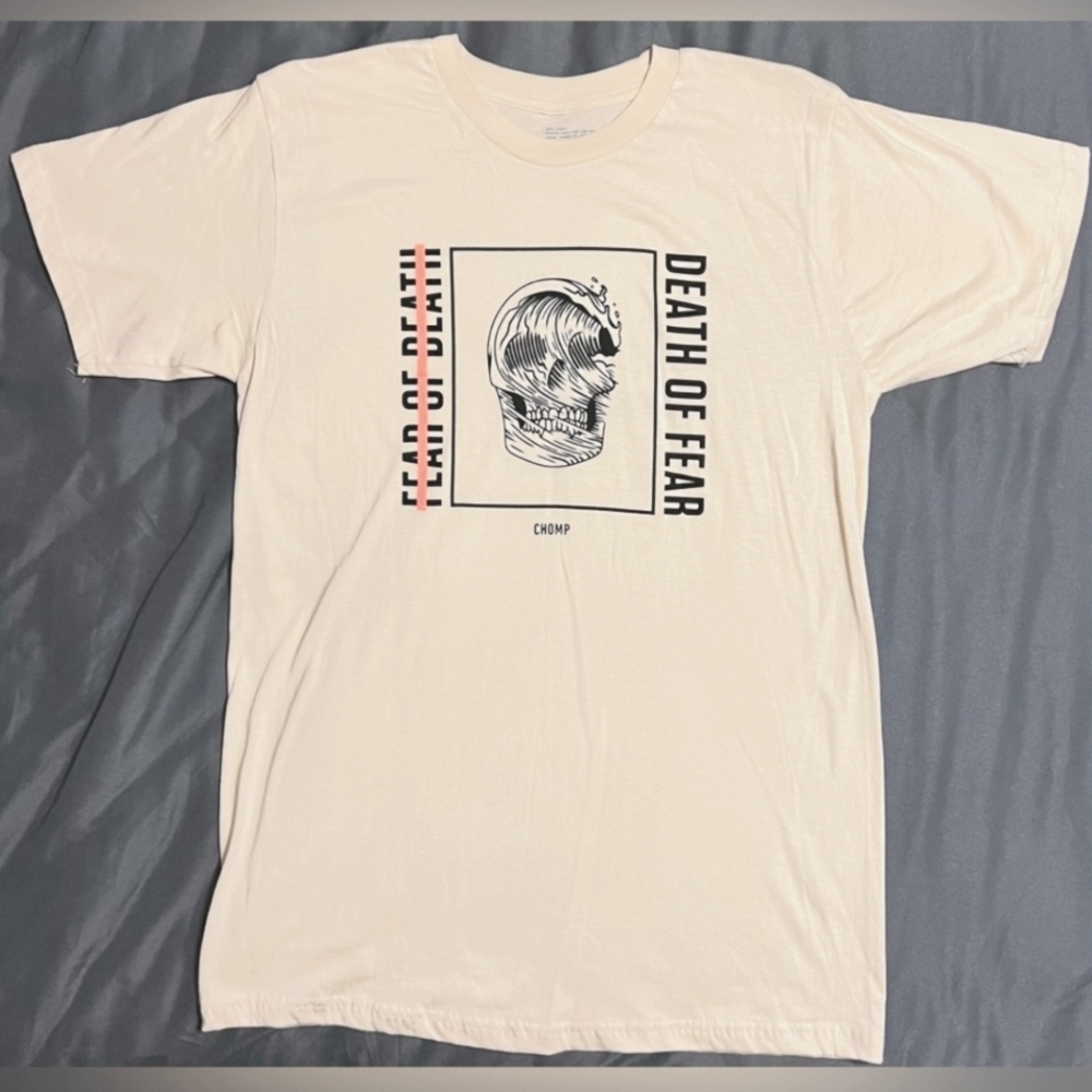 NWOT Men's CHOMP Graphic Tee